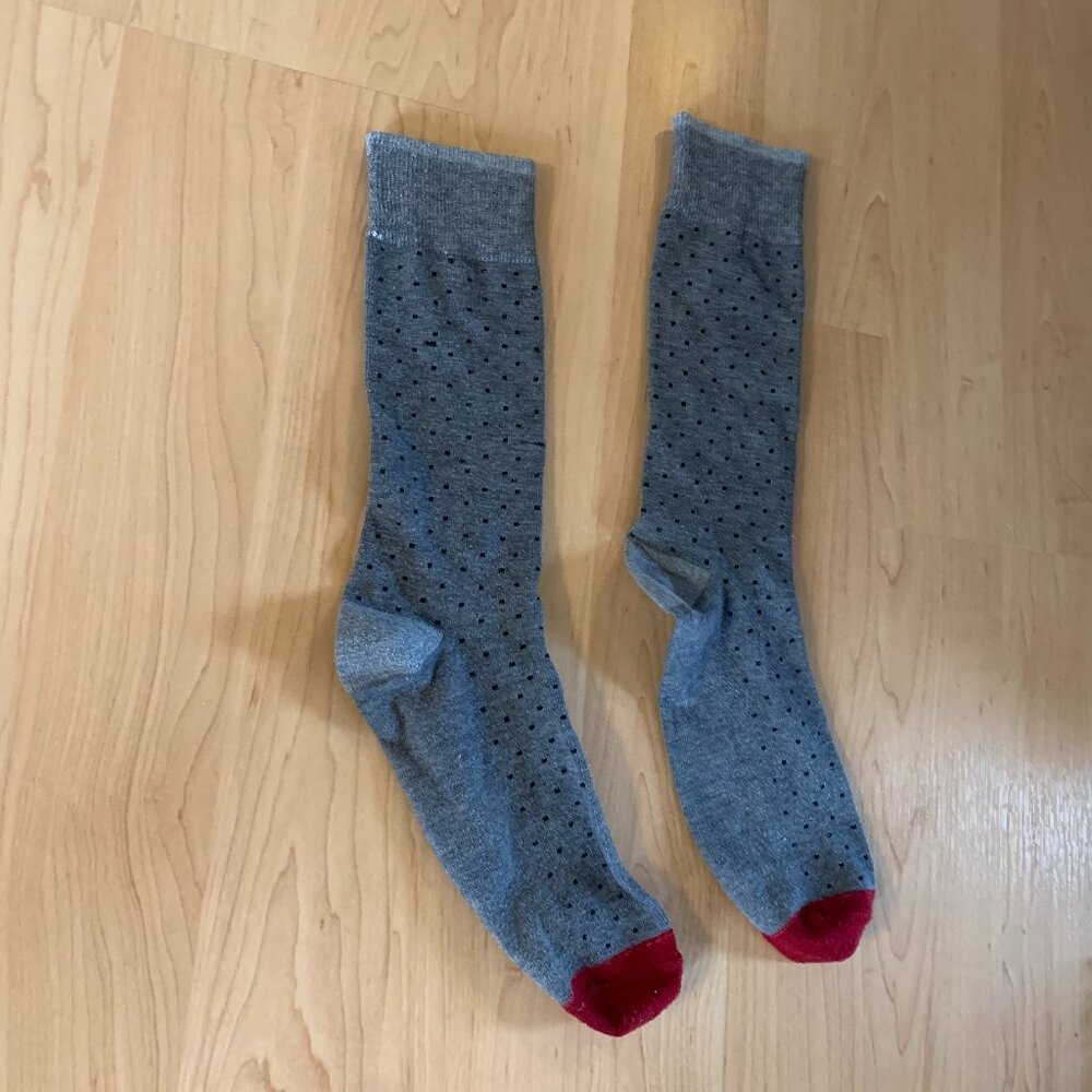 Men's Red and Grey Kenneth Cole socks